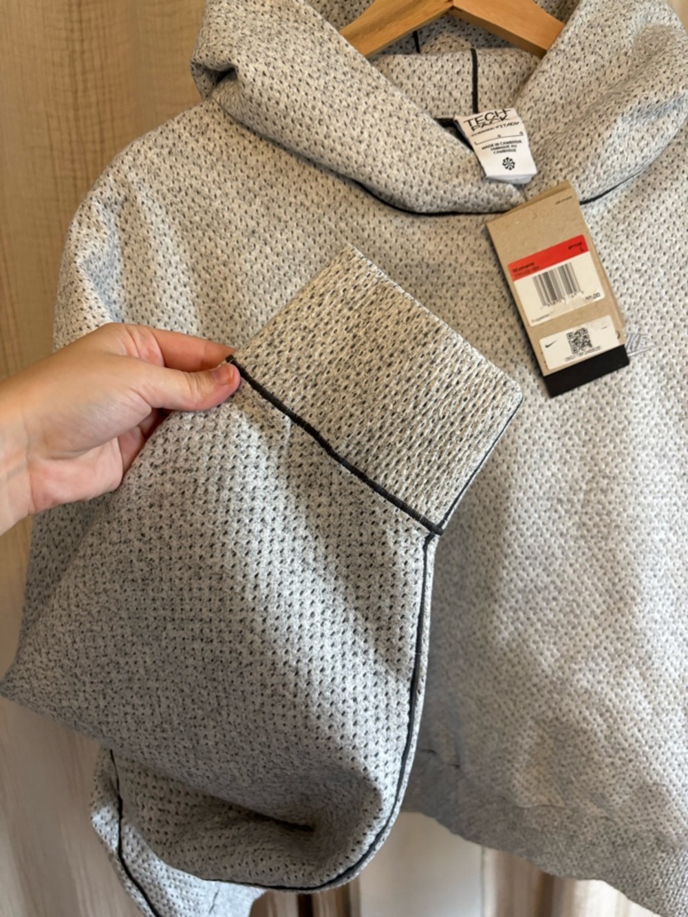 NWT Nike Tech Pack Thermal Sweatshirt- Large - Picture 7 of 11